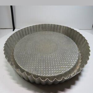 Mary Ann Vintage Fluted Tart/Quiche Pan G&S ONE PIECE (sunflower) 10" wide